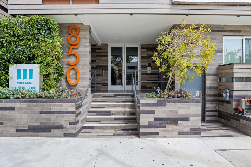 Wilcox Bea By Wiseman Apartments, 850 Wilcox Ave., Los Angeles, CA RentCafe